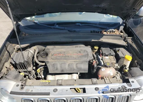 2015 Jeep Renegade Limited z USA, uszkodzony, nr VIN ZACCJBDT5FPC07979